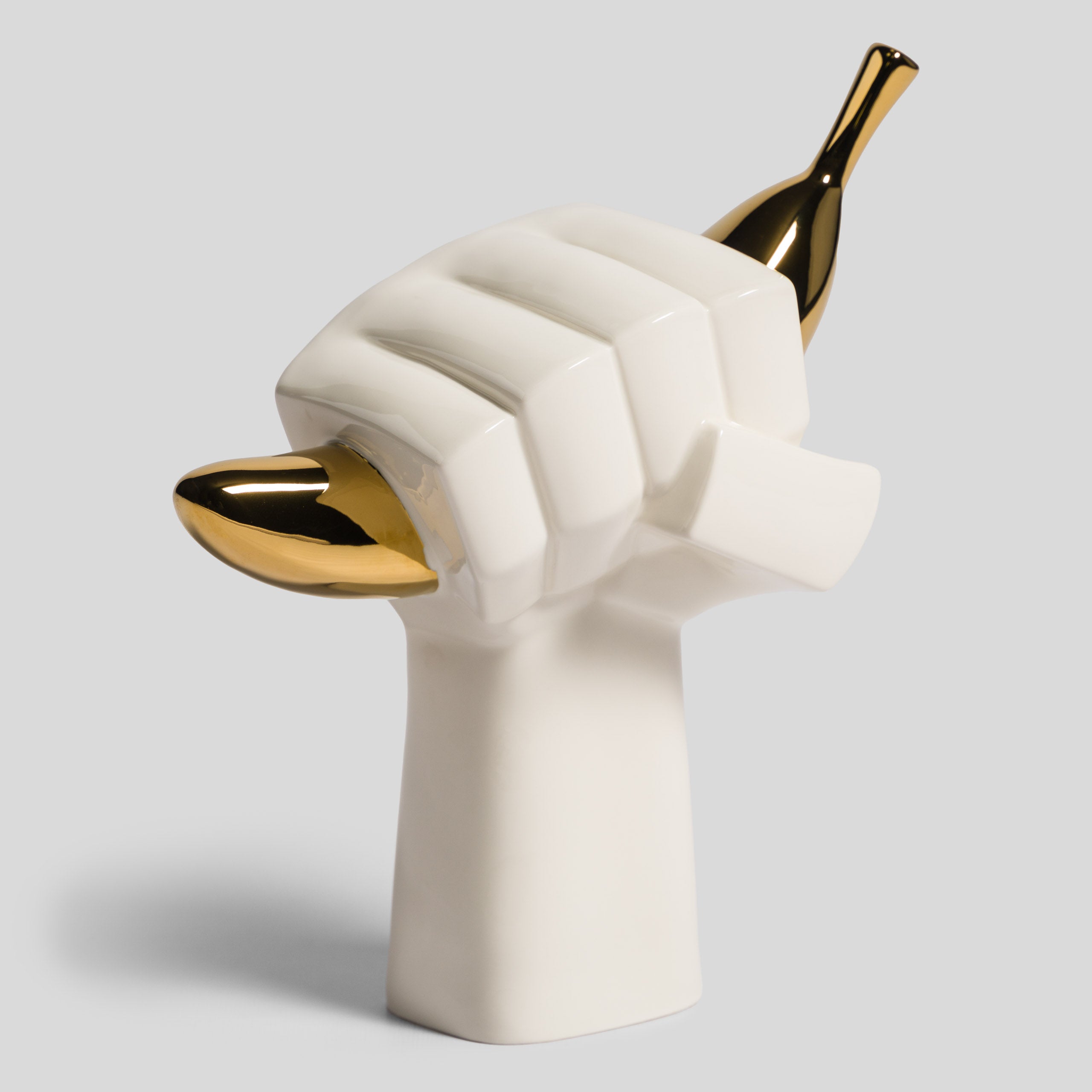 WHN Art Will Prevail – Banana Hand 1